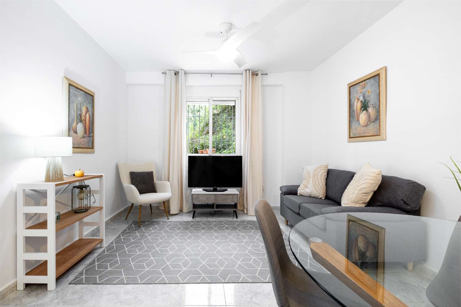 APARTAMENTO EN EDIFICIO TAHITÍ - ZONA PLAYA DE BURRIANA