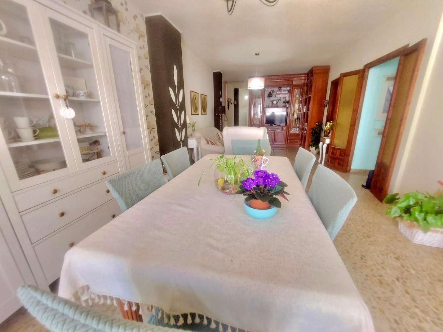 Amplio piso en venta en el centro de Nerja -  485.000 €