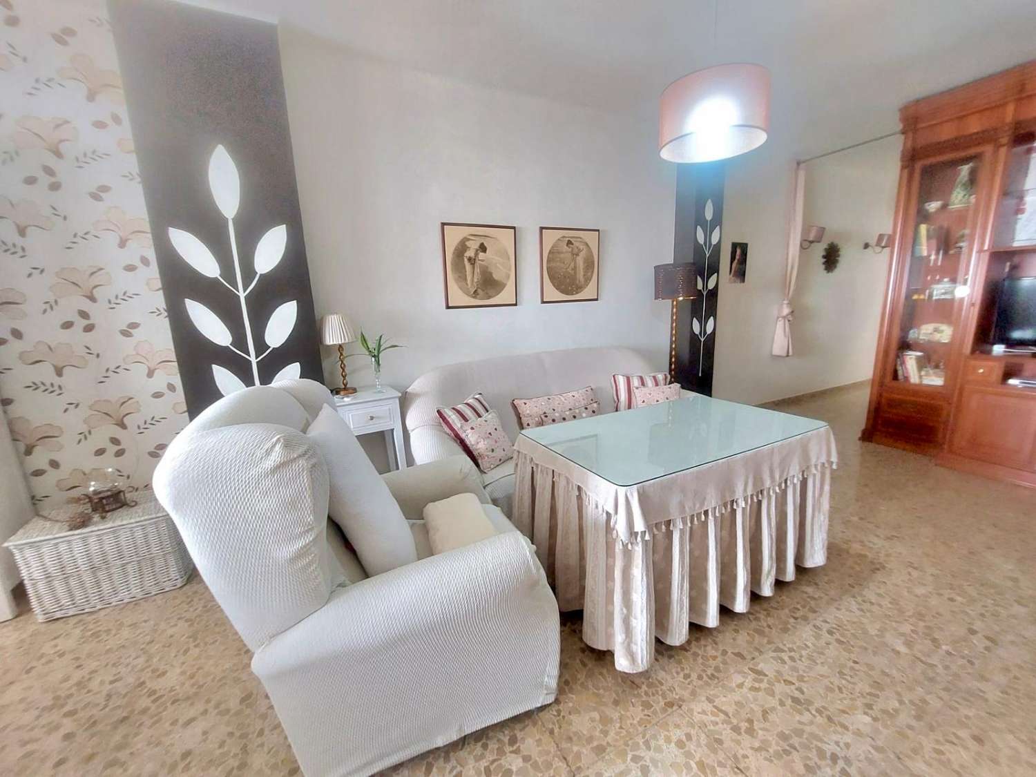 Amplio piso en venta en el centro de Nerja -  485.000 €