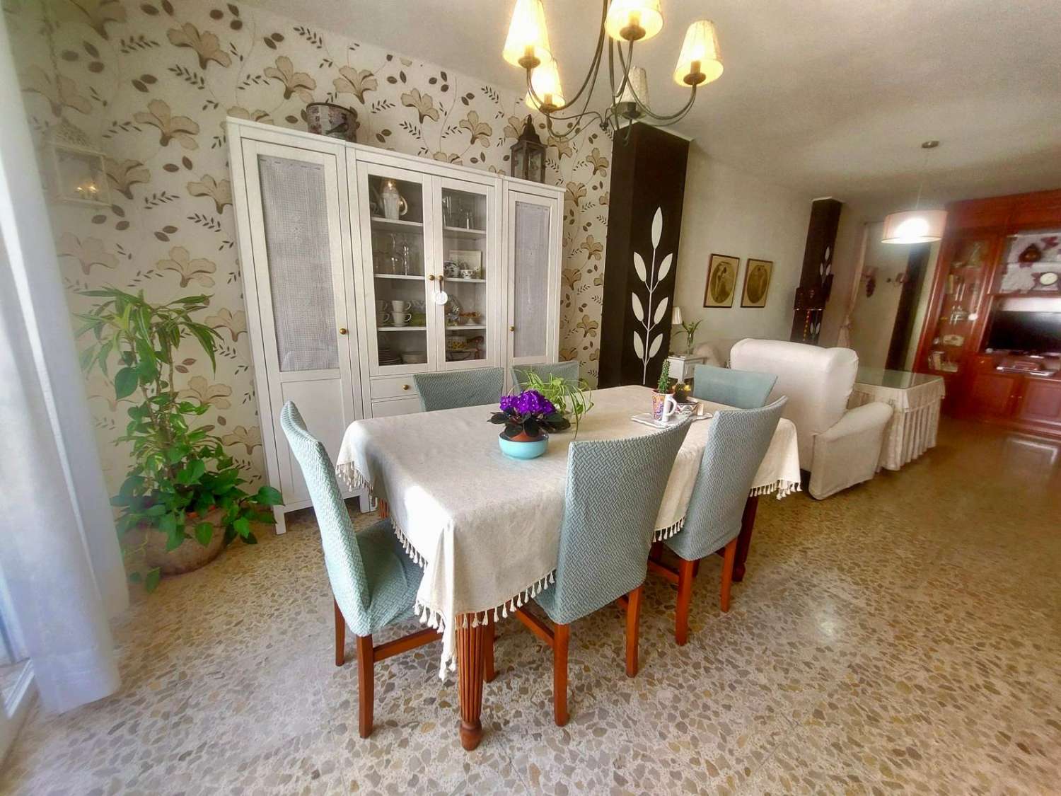 Amplio piso en venta en el centro de Nerja -  485.000 €