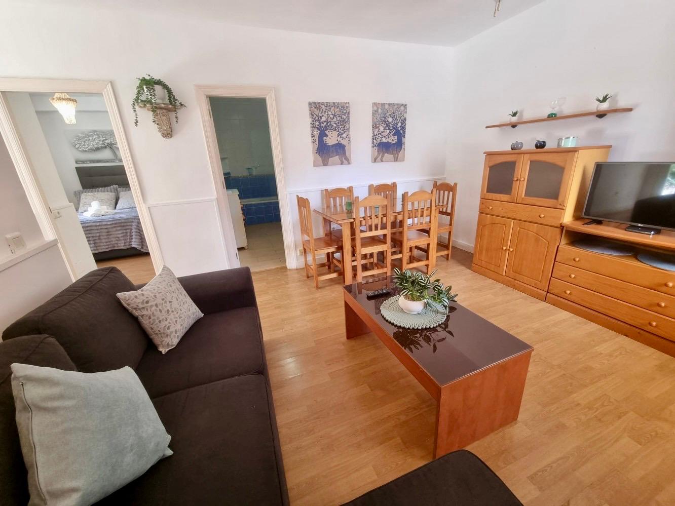 APARTAMENTO 1 DORMITORIO EN PLANTA BAJA CON PISCINA Y PARKING COMUNITARIO - BURRIANA - NERJA