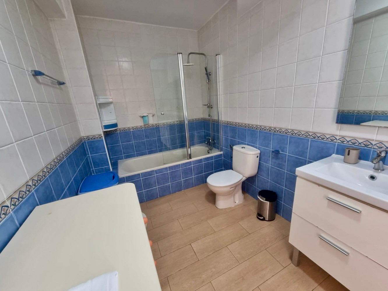 APARTAMENTO 1 DORMITORIO EN PLANTA BAJA CON PISCINA Y PARKING COMUNITARIO - BURRIANA - NERJA