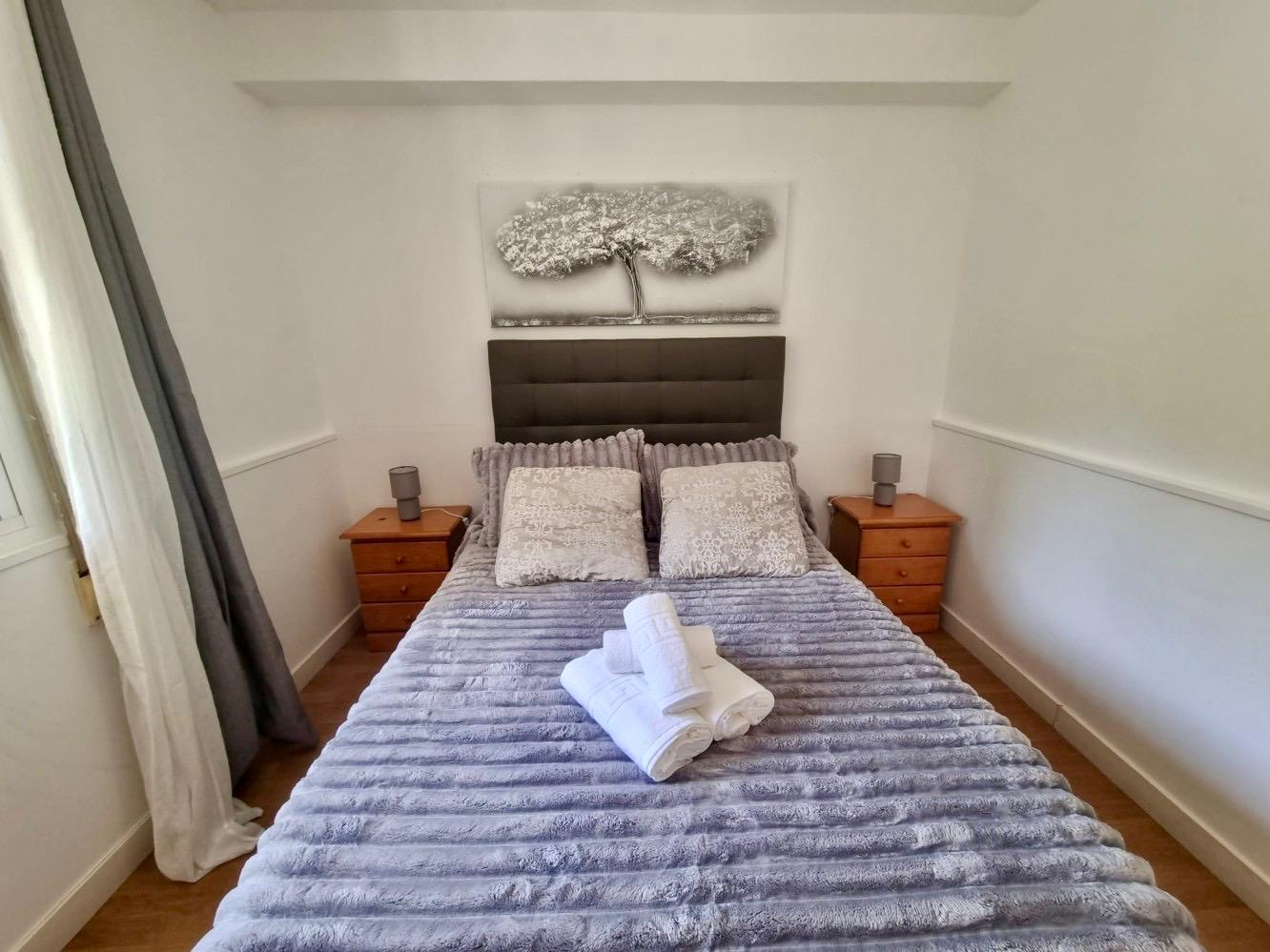 APARTAMENTO 1 DORMITORIO EN PLANTA BAJA CON PISCINA Y PARKING COMUNITARIO - BURRIANA - NERJA