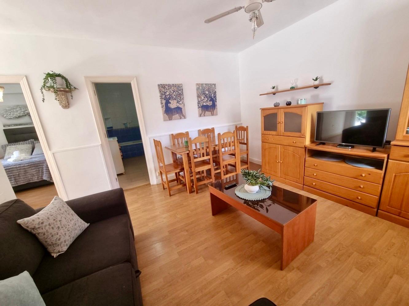 APARTAMENTO 1 DORMITORIO EN PLANTA BAJA CON PISCINA Y PARKING COMUNITARIO - BURRIANA - NERJA