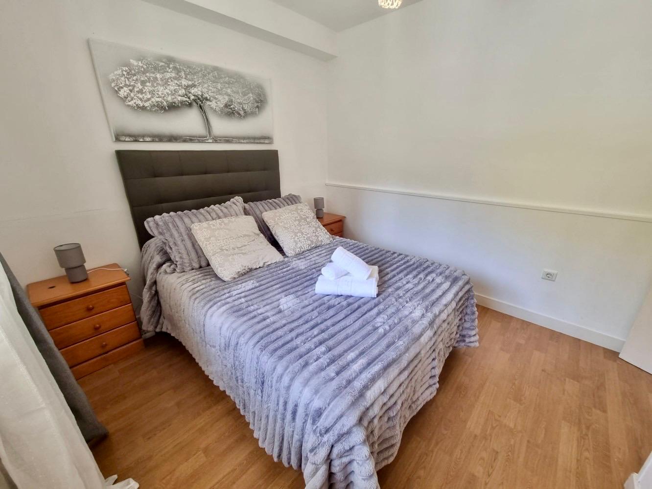 APARTAMENTO 1 DORMITORIO EN PLANTA BAJA CON PISCINA Y PARKING COMUNITARIO - BURRIANA - NERJA
