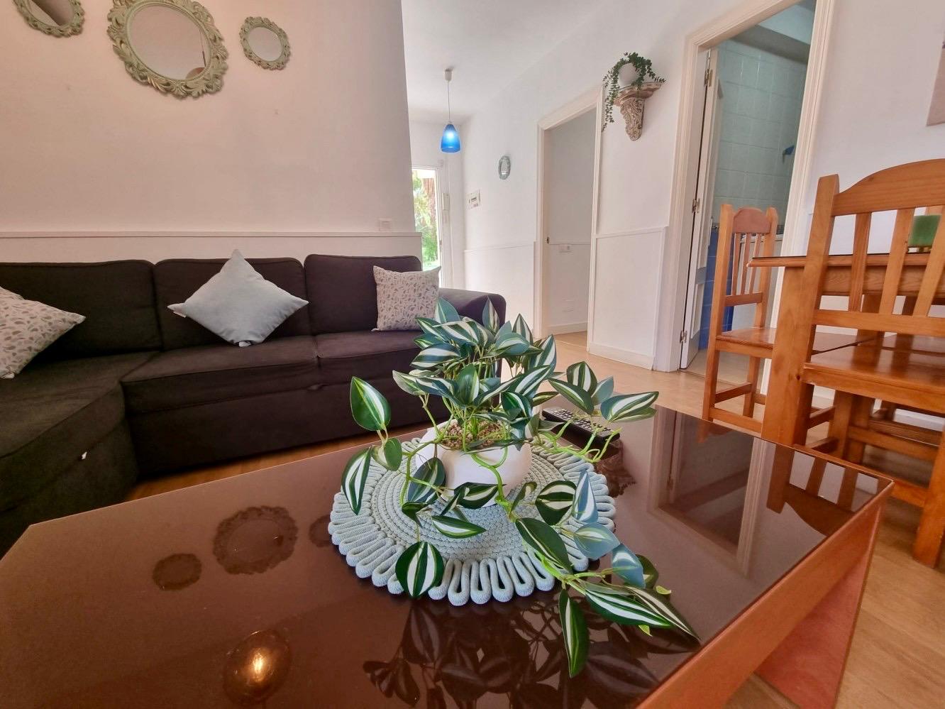 APARTAMENTO 1 DORMITORIO EN PLANTA BAJA CON PISCINA Y PARKING COMUNITARIO - BURRIANA - NERJA